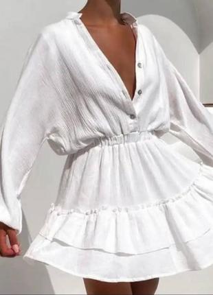 Платье короткое белое однотонное свободного кроя на длинный рукав на пуговицах качественная стильная трендовая