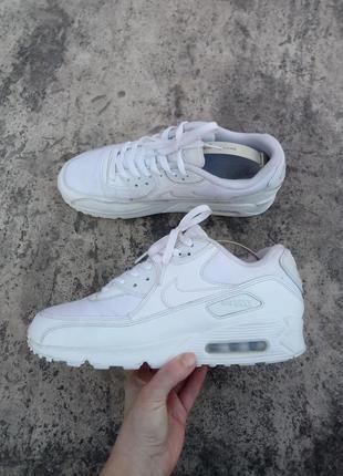 Кроссовки nike air max 90 essential