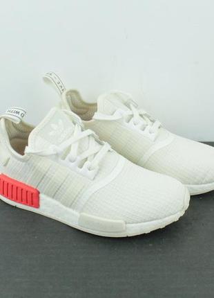 Круті оригінальні кросівки adidas nmd_r1