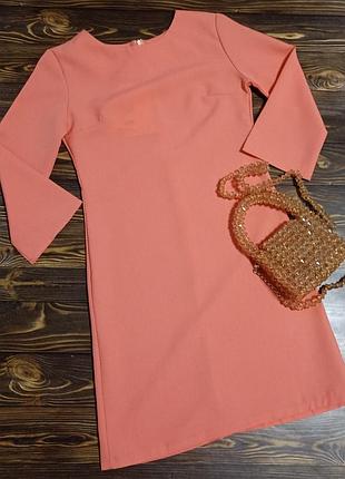 Платье персикового цвета