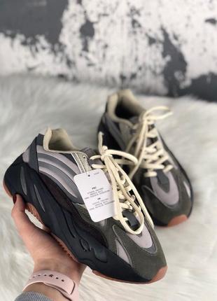 Круті кросівки adidas x kanye west yeezy 700 grey v2.4 фото