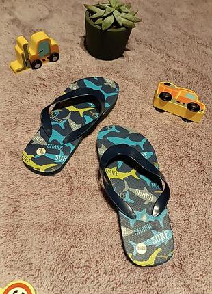 Детские вьетнамки