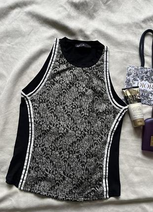 Гарний топ , майка від marc cain