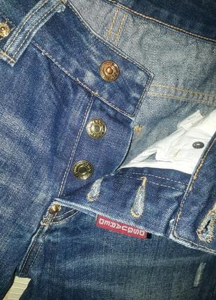 Оригінальні укорочені джинси бойфренди dsquared з рваними сердечками розмір 369 фото