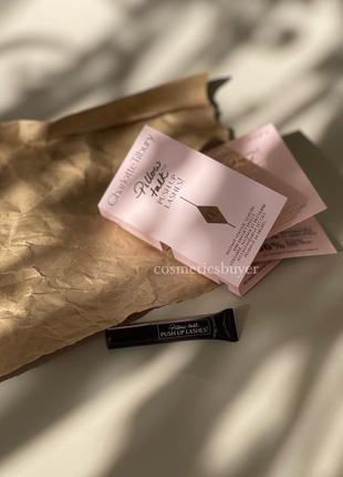 Подовжуюча чорна стійка туш для об‘єму вій charlotte tilbury pillow talk push up lashes