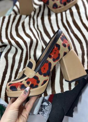 Эксклюзивные туфли из натуральной итальянской кожи и замша женские на каблуке платформе леопардовые10 фото