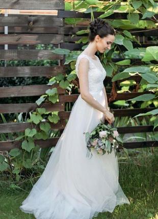 Дизайнерська весільна сукня маленького розміру