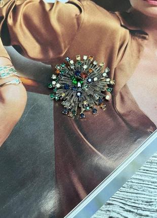Брошь булавка женская классическая винтажная с разноцветными камнями3 фото