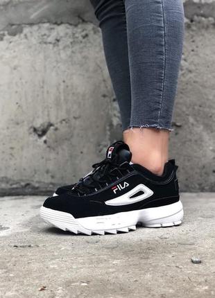 Крутые женские кроссовки fila disruptor 2 white black suede.