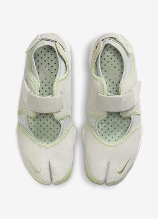 Nike air rift новые оригинальные кроссовки женские размер 39(38 реальный) торг уместен