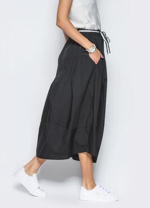 Длинная стильная черная ,ассиметричная летняя юбка-баллон с карманами3 фото