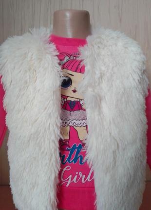 Теплая жилетка мех на подкладке для девочки на 4-6 лет1 фото