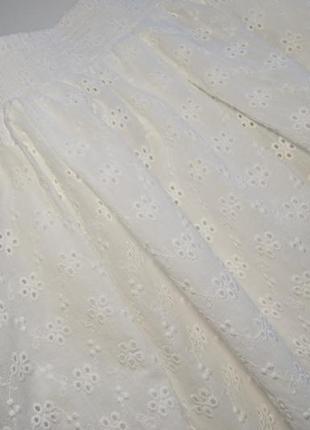 Белая хлопковая юбка с перфорацией4 фото