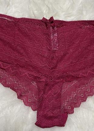 Мереживні трусики etam