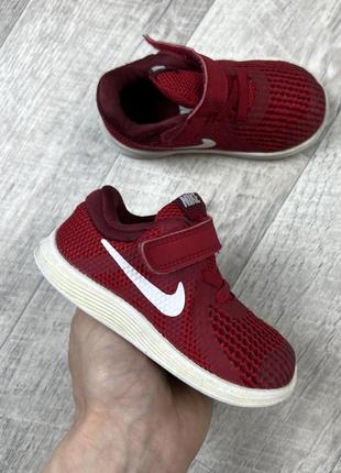 Nike кроссовки оригинал 23.5 размер детские