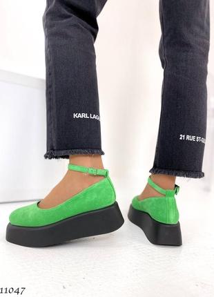 Туфельки на танкетке =netti=
цвет: green, натуральная замша5 фото