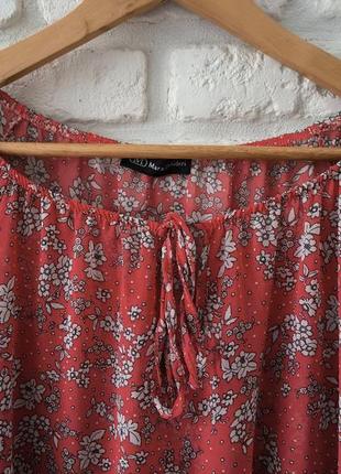 Легкая блуза в цветочный принт2 фото
