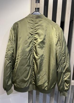 Бомбер stradivarius 2