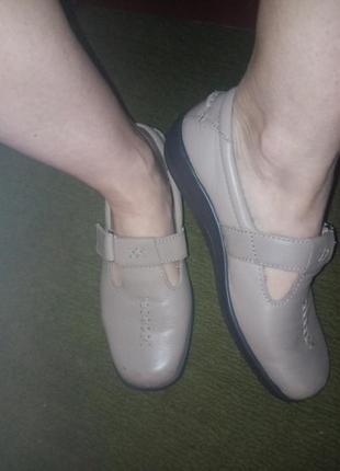 Туфлі-сандалі1 фото