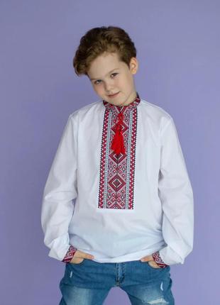 Вишиванка для хлопчика на сорочковій тканині вышиванка для мальчика