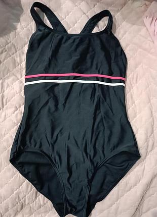 Класний стильний суцільний чорний купальник в басейн пляж фітнес