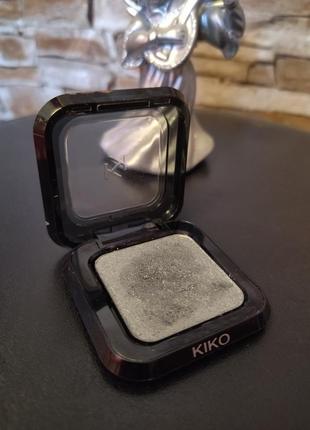 Kiko milano,тени для век,современные,глянцевые,цвет изумруд,хаки,болотный6 фото