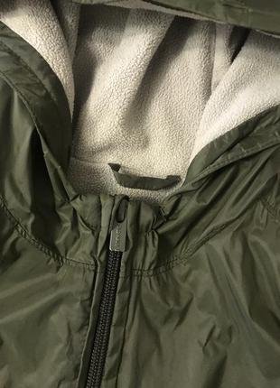 Тоненька курточка на флісі2 фото