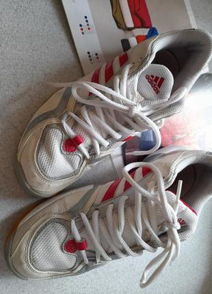 Шикарные белые с красной полосками кроссовки adidas 38 38,5 кроссовки белья с красивыми полосками8 фото