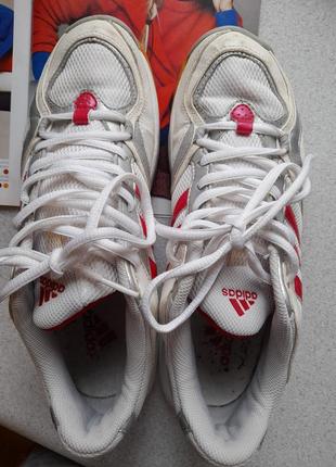 Шикарні білі з червоною смужками кросівки adidas 38 38,5 кросовки белые с красными полосками2 фото