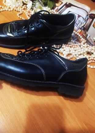 Нереально красивые ботинки броги шнуровка Сметь туфли черный кожаный kandahar ручная работа швейцария3 фото