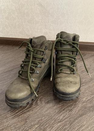 Ботинки хаки технологичные кожа gore-tex waterproof