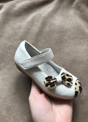Новые детские леопардовые детские туфли