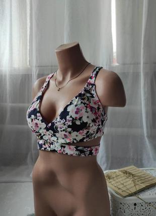 Бюстгальтер