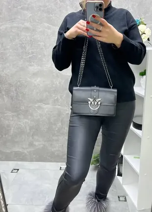 Сумка крос-боді на ланцюжку в стилі pinko7 фото