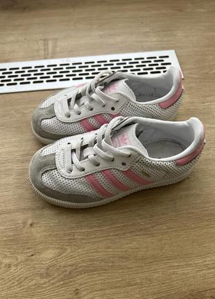 Кожаные кроссовки adidas классика5 фото