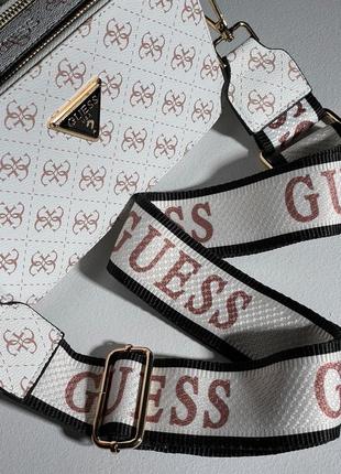 Сумка кроссбоди guess zippy snapshot white5 фото