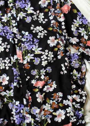 Актуальная блуза свободного кроя цветочный принт3 фото