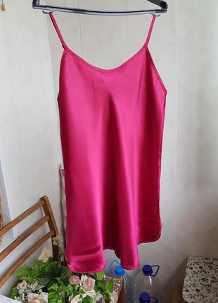 Атласная ночная рубашка на бретельках. размер 50–52.