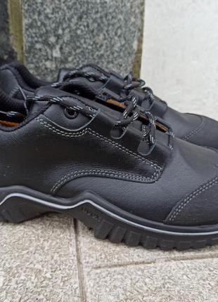 Рабочие ботинки, обувь защитная, защитные полуботинки uvex моушн лайт s3 src3 фото
