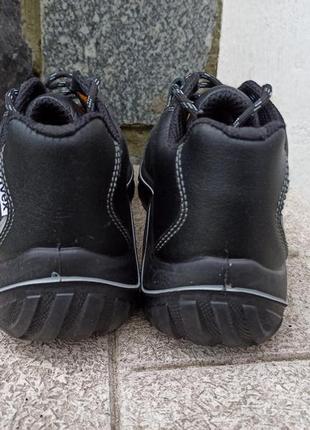 Рабочие ботинки, обувь защитная, защитные полуботинки uvex моушн лайт s3 src5 фото