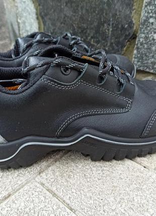 Рабочие ботинки, обувь защитная, защитные полуботинки uvex моушн лайт s3 src8 фото