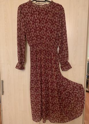 Тонкое нежное платье