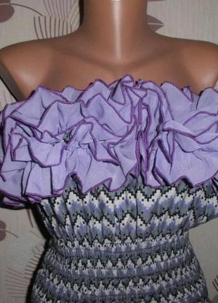 Сукня з жабо жіноче