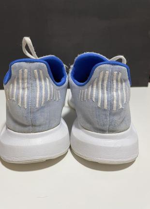 Кросівки adidas swift run4 фото