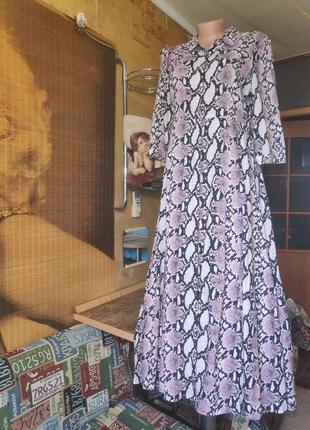 Новое/💯 вискоза/платье рубашка макси с карманами/ змеиный принт roman3 фото