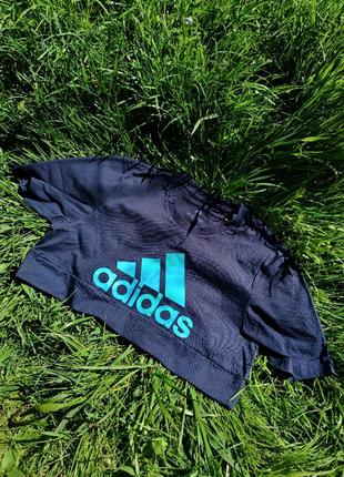 Новый спортивный кроп-топ adidas, оригинал!