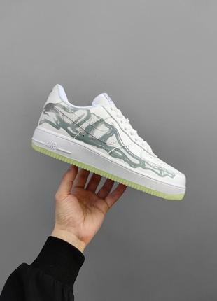 Крутезні кастомні кросівки nike air force 1 low skeleton white білі світяться в темряві