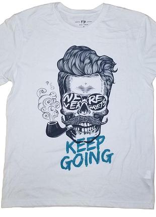 Футболка с черепом keep going