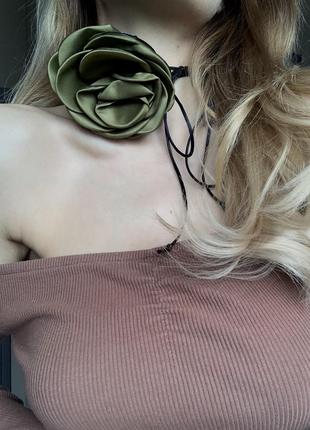 Роза на шею на шнурке чокер роза цветок роза чокер