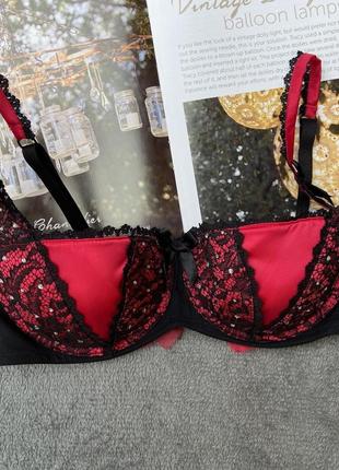 Спокусливий бюстгальтер від ann summers